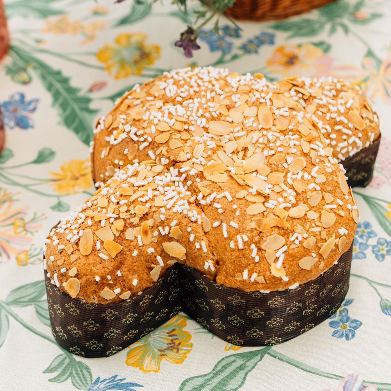 Colomba Artigianale - Pesca, Mandarino e Cioccolato Bianco