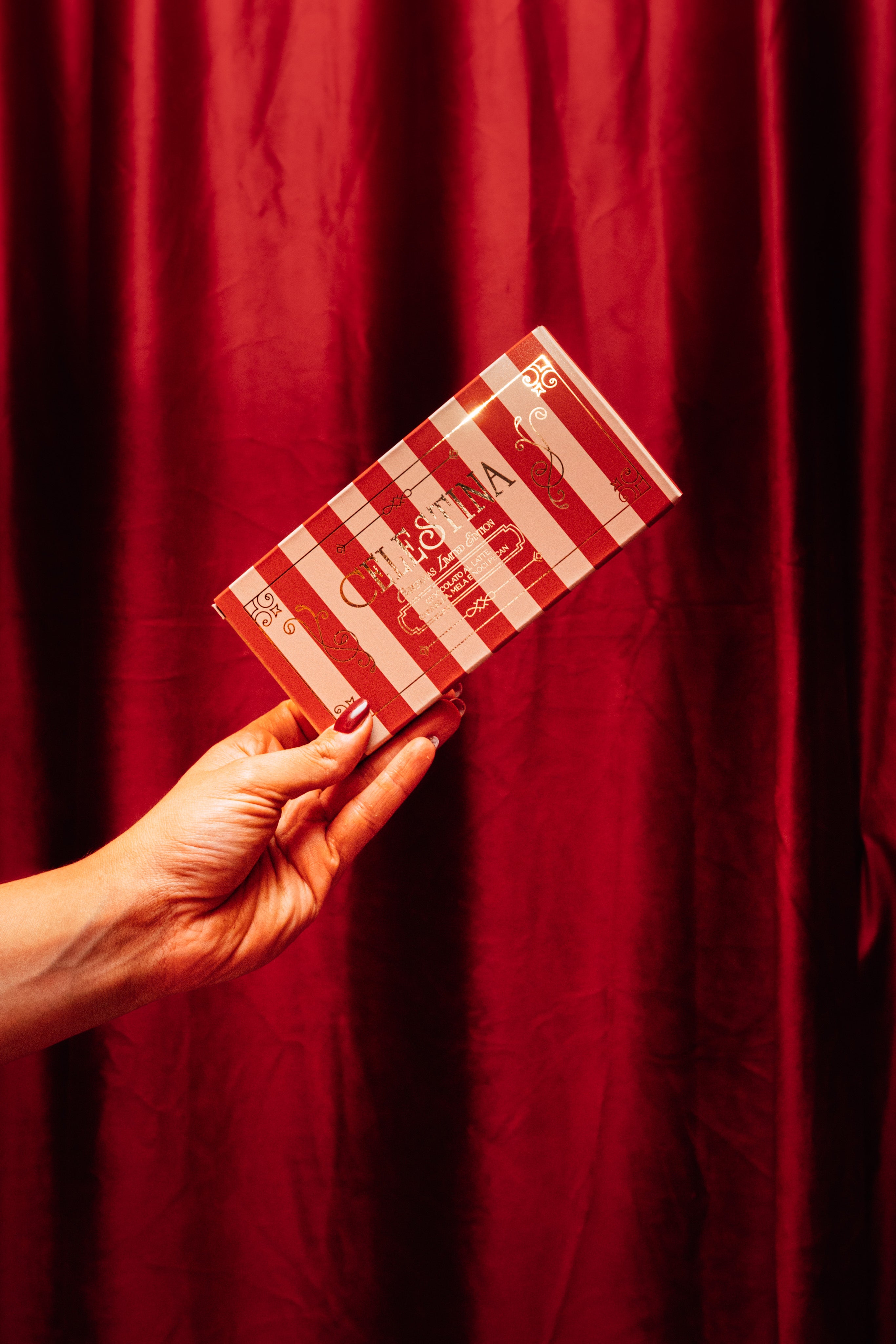 Cioccolato al Latte, Cannella, Mela e Noci Pecan