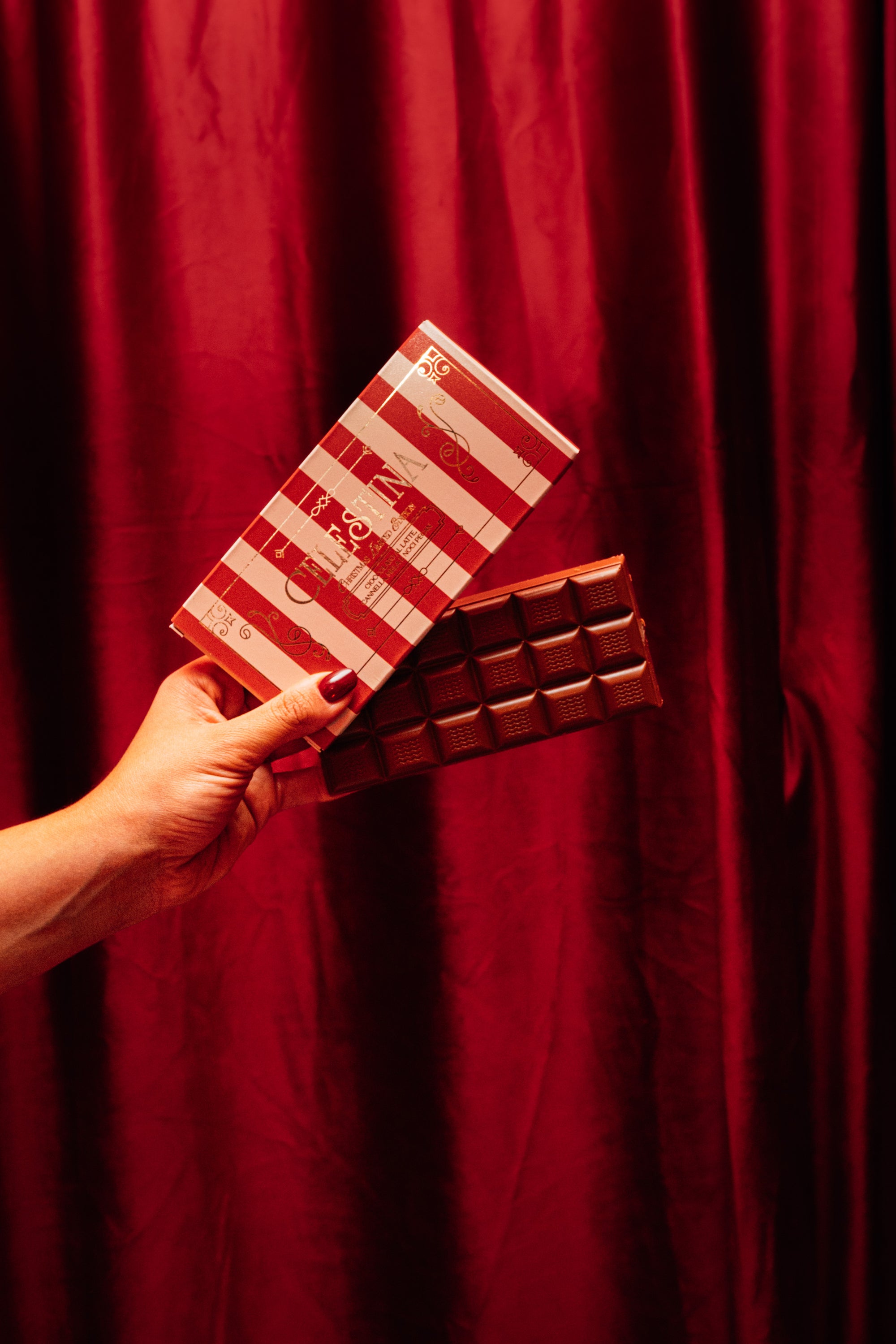 Cioccolato al Latte, Cannella, Mela e Noci Pecan